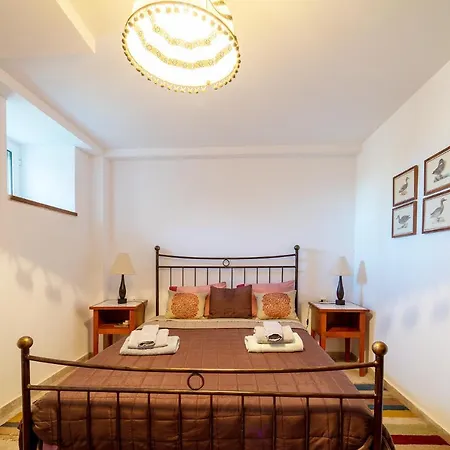 Villa Vytinahouse