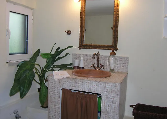 Vytinahouse * ויטינה